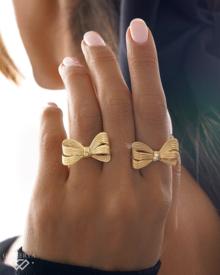 انگشتر طلا طرح پاپیون با نگین