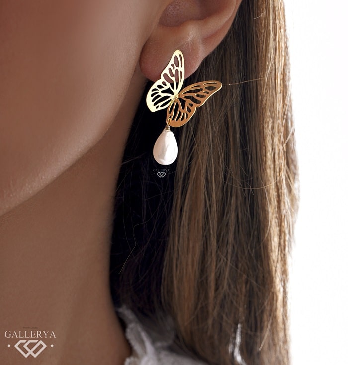 گوشواره طلا طرح پروانه دو بعدی